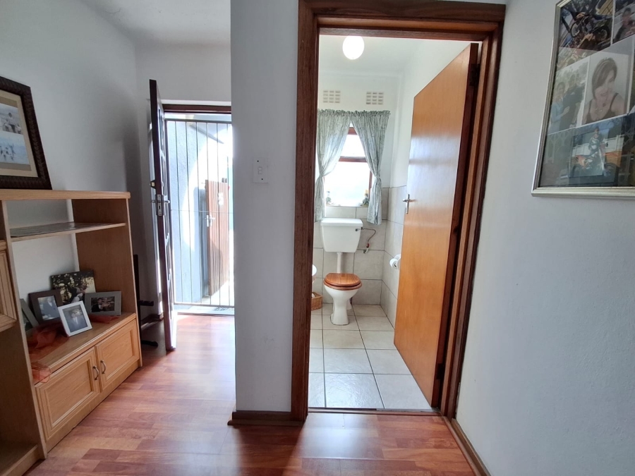 2 Bedroom Property for Sale in Beacon Bay Eastern Cape